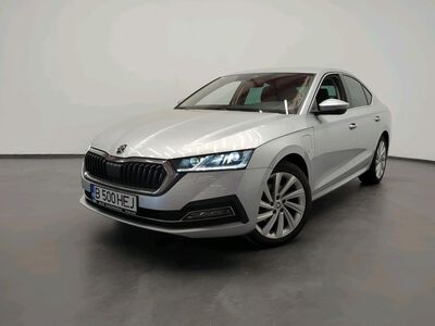 Škoda OCTAVIA Škoda OCTAVIA